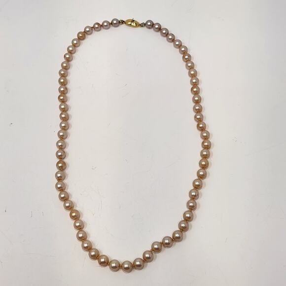 Monet Champagne Faux Pearl Knotted Strand Necklace Vintage Timeless Jewelry - Picture 2 of 5